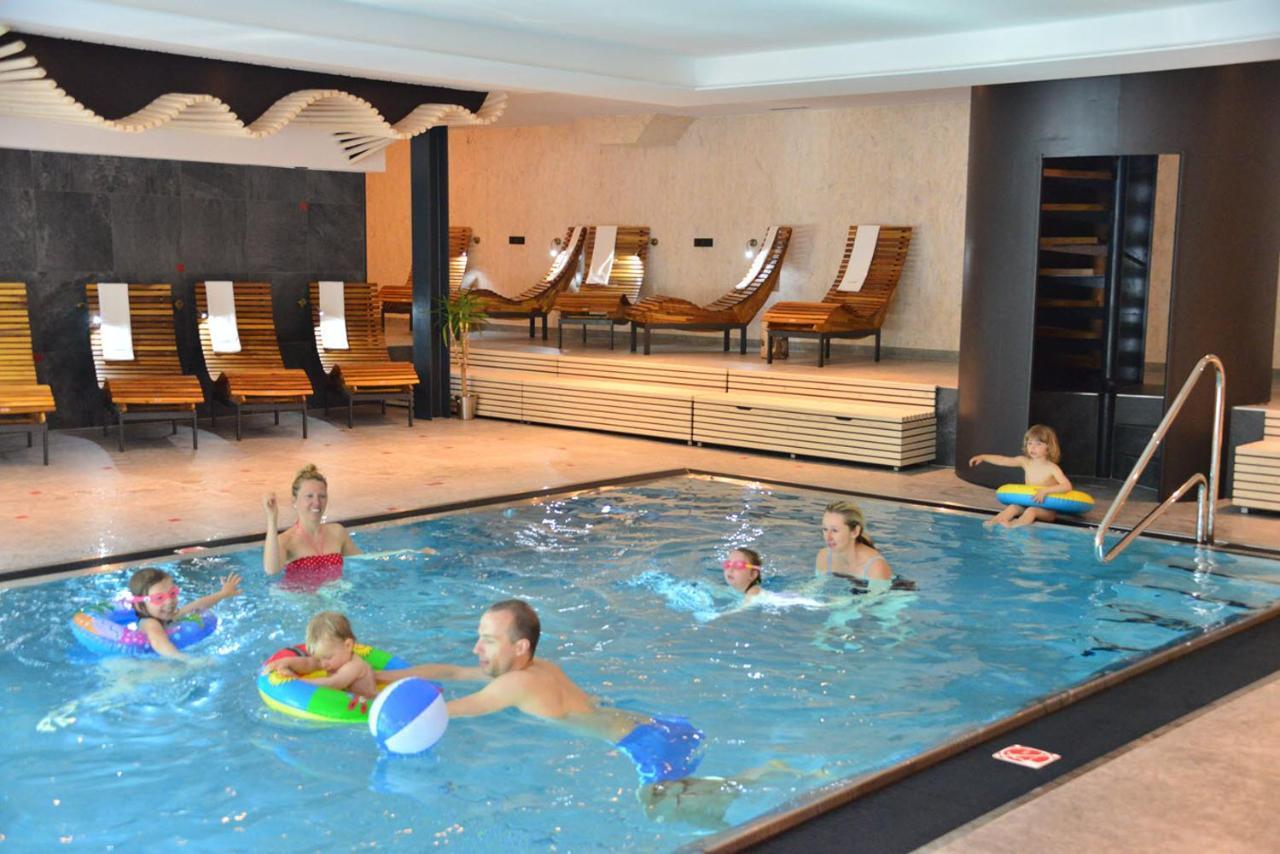 Desná Montanie Resort מראה חיצוני תמונה